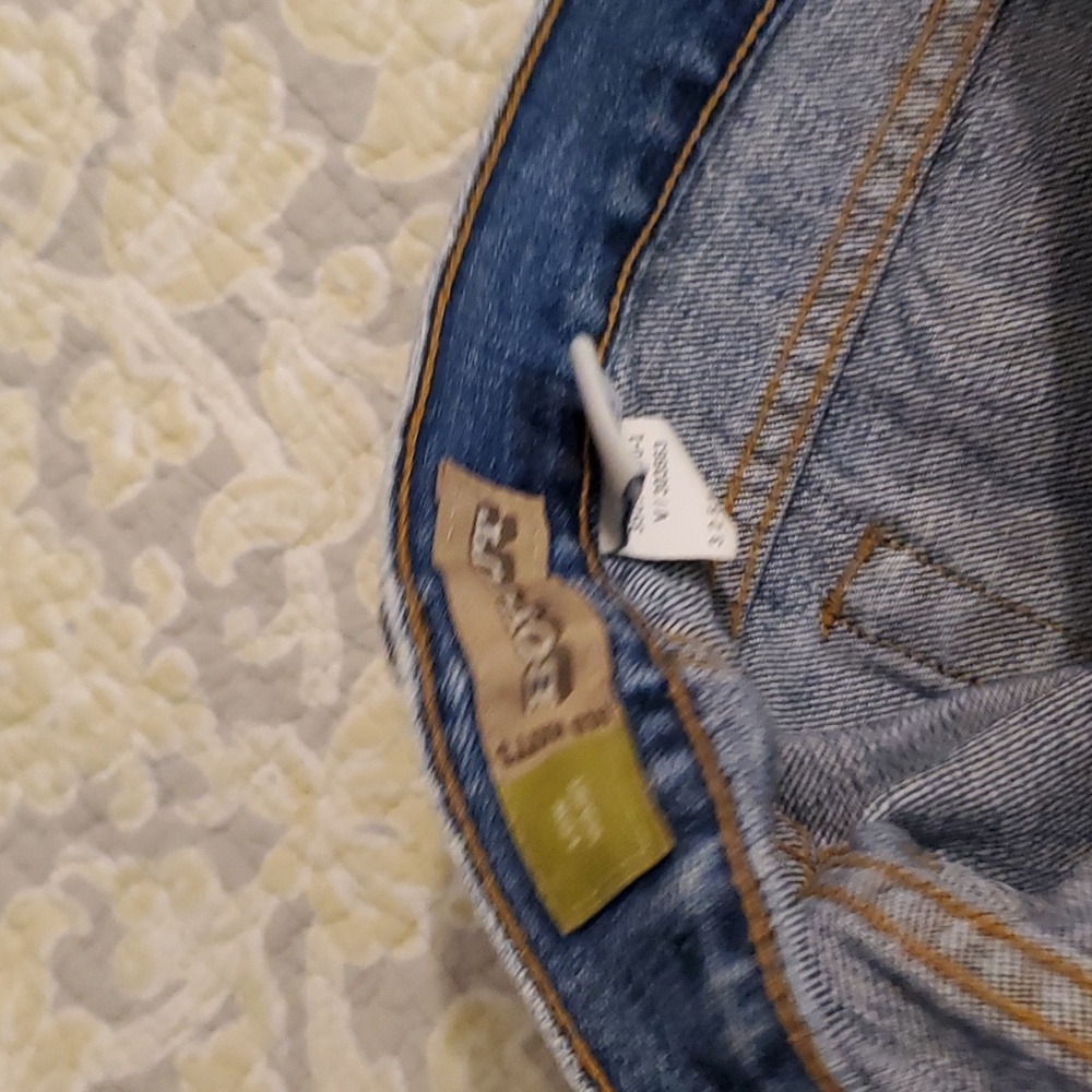 Old navy bootcut jeans - Picture 2 of 6